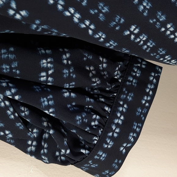 NWT SLIM FACTOR INDIGO/ WHITE SHIBORI STRIPE PRINT BLOUSE SZ L. - Picture 5 of 13